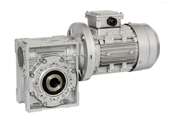 艾思捷技術(shù)告訴你：什么情況下減速機會出現(xiàn)漏油？.jpg